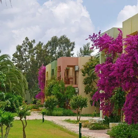 Club Golden Beach 4*